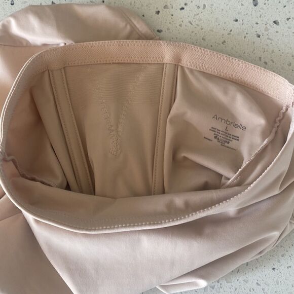 Ambrielle Wonderful Edge Back Magic High-Waist Control Briefs Warm Beige Size L - Picture 6 of 12